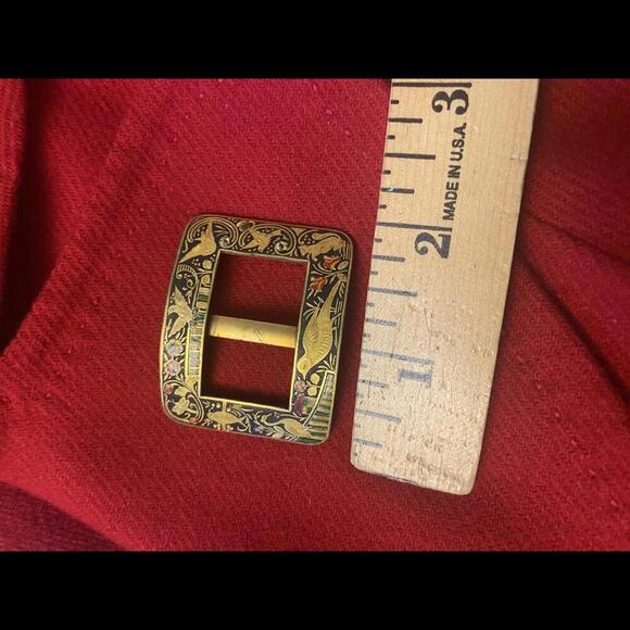 Vintage Decorative Belt Buckle with Floral Design - Picture 4 of 5